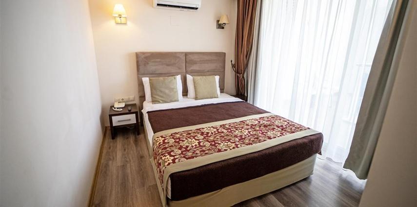 Risus Beach Resort Hotel Κουσάντασι Εξωτερικό φωτογραφία
